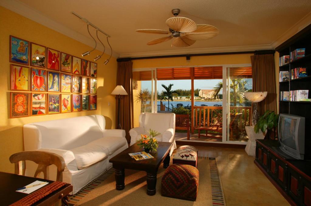 Pelican Bay Hotel Freeport Rum bild